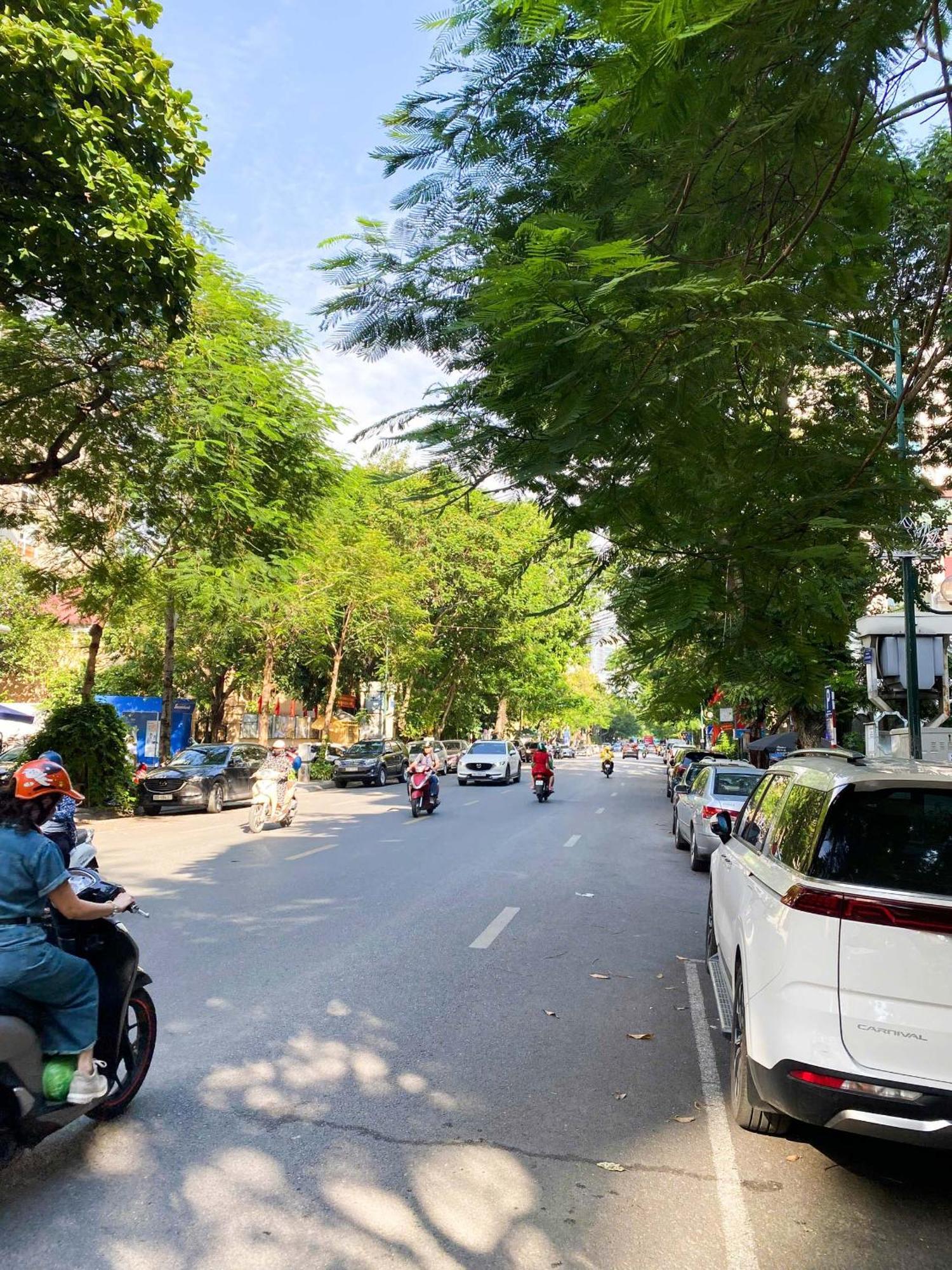 Eco Nest Classic Apartment & Hotel Hanoi Buitenkant foto