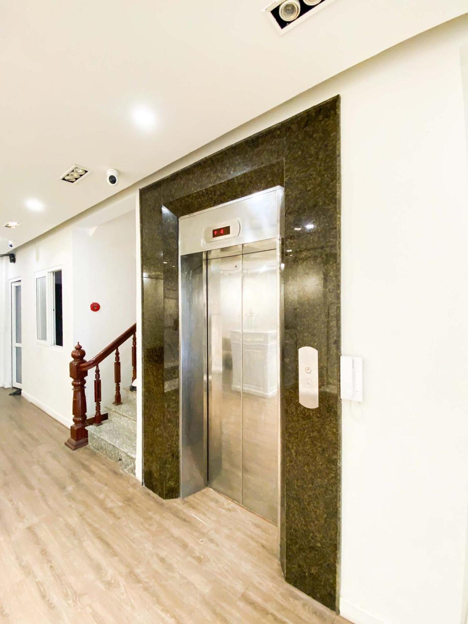 Eco Nest Classic Apartment & Hotel Hanoi Buitenkant foto